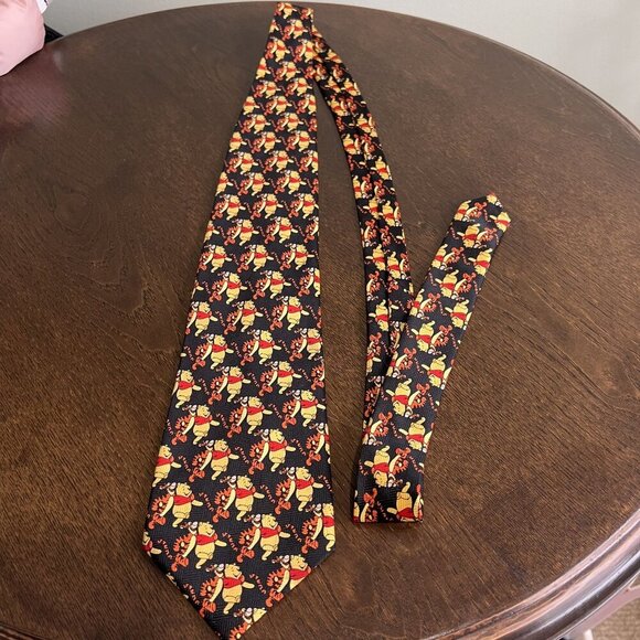 Winnie The Pooh & Tigger Polyester Disney Tie By Exquisite Apparel - Picture 3 of 5